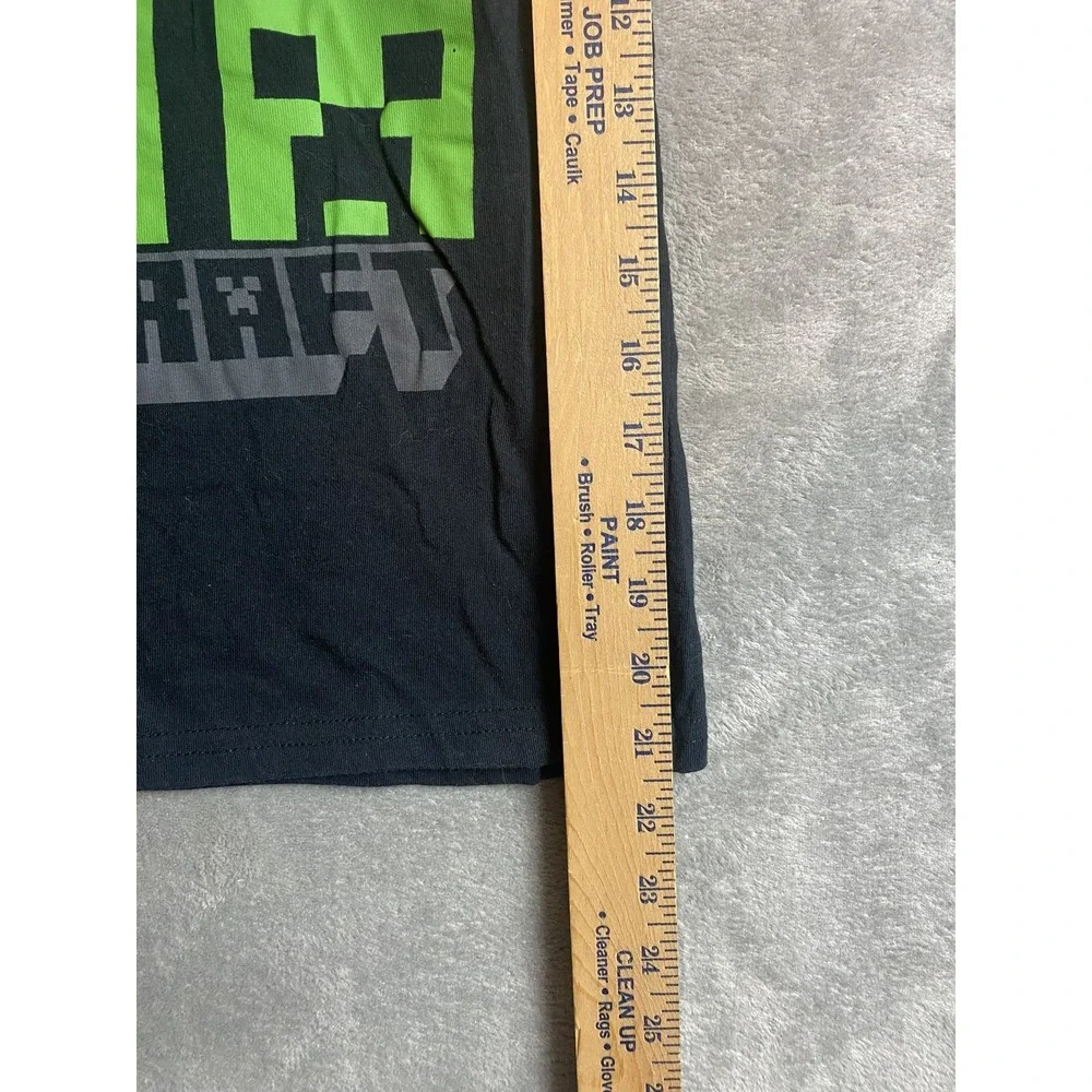 Mojang Studios Youth Large Minecraft Creeper Black T-Shirt